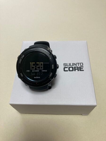 SUUNTO CORE ALL BLACK 腕時計 アウトドア