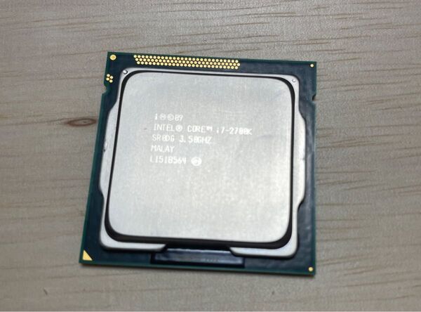 Intel Core i7 2700K SR0DG 3.5GHz(最大 3.9GHz) 4コア/8スレッド LGA1155 中古品