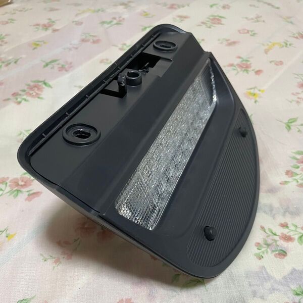 ホンダ N-BOX カスタム JF1 純正 LED ハイマウントストップランプ