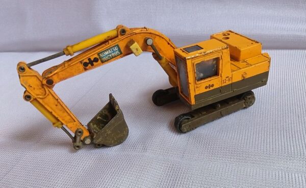 コマツミニカー パワーショベル 12-HT