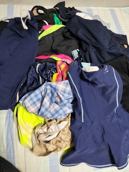 ワンピース水着 競泳水着 ファッション水着 まとめ売り クリーニング済み 28着以上 ジュニア 女児 可愛い水着