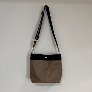 TOPKAPI Breath ショルダーバッグ ベージュ