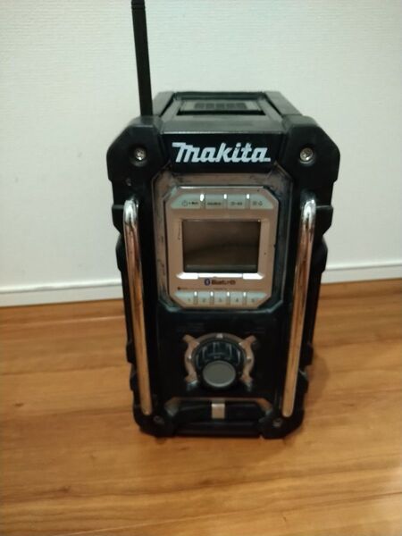 makita マキタ 充電式ラジオ Bluetooth搭載 MR106