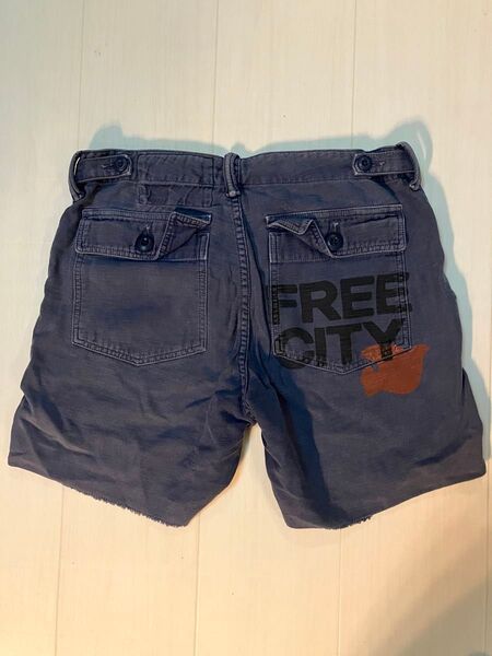 FREE CITY ハーフパンツ ネイビー ダメージ加工 古着
