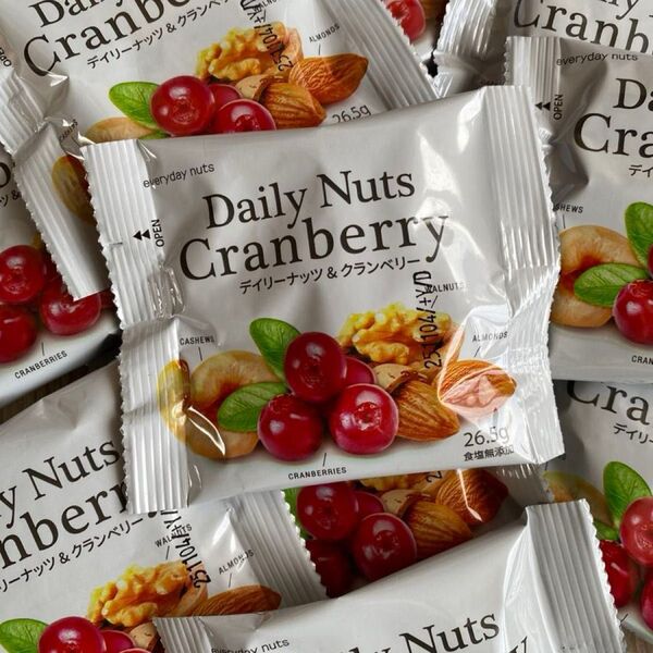 デイリーナッツ&クランベリー 10袋 【即日発送】ミックスナッツ ロカボ アーモンド くるみ カシューナッツ ダイエットお菓子
