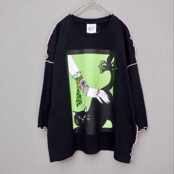 スカラー 152627:ネコ撫でプリント メローステッチTシャツ