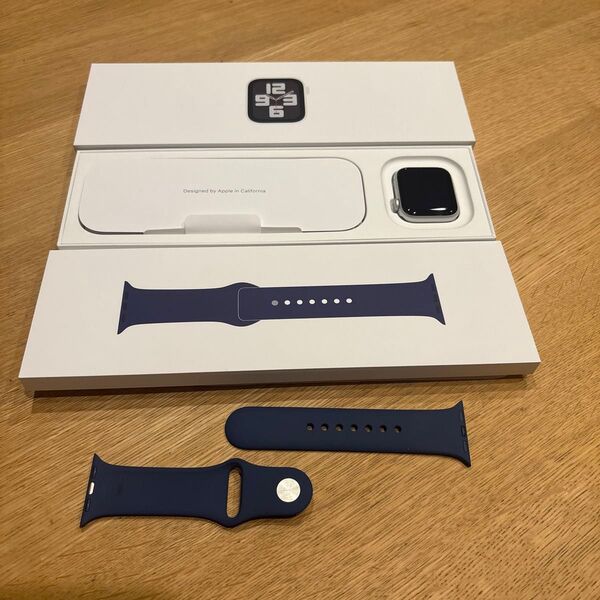 美品 アップルウォッチ Apple Watch SE2 第2世代 40mm