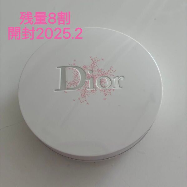Diorディオール スノーパーフェクトライトコンパクトファンデーション パウダー