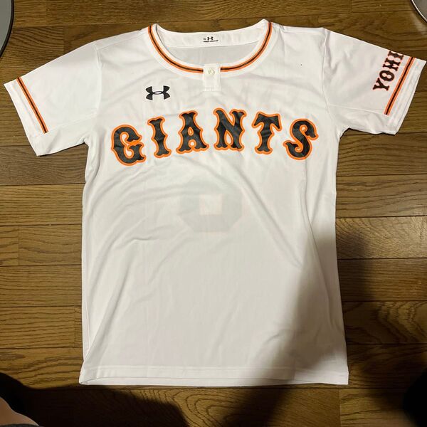 読売ジャイアンツ ユニフォームtシャツ背番号6 坂本勇人 アンダーアーマー