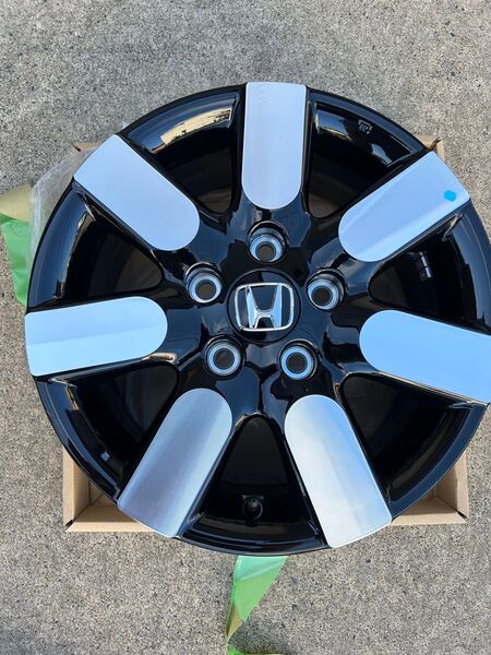 ホンダ 新型フリード AIR GT純正アルミホイール 15インチ 6J PCD114.3 5穴 1本 新車外し品 NO4