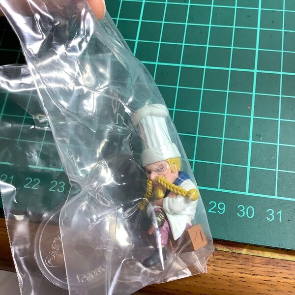 ワンピース ONEPIECE ワンピの実 ゼフ ガチャガチャ