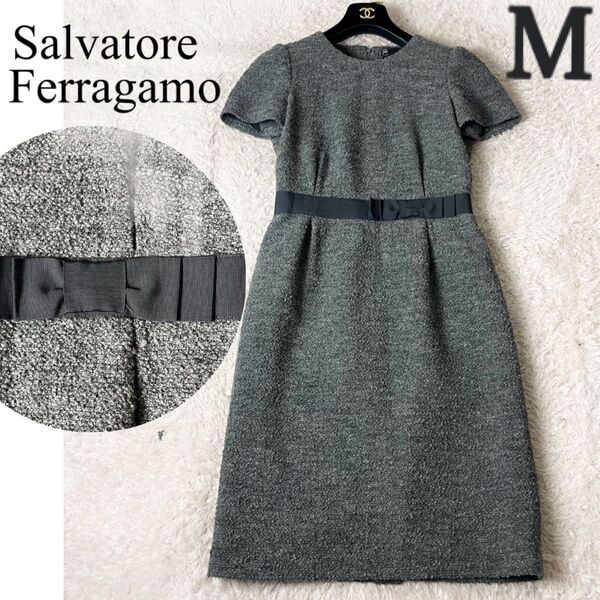 Salvatore Ferragamo サルヴァトーレフェラガモ ワンピース Aライン 半袖 ヴァラリボン ウール グレー M