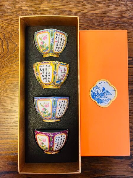 新品未使用 骨董 贈答用 中国茶器 中国陶器 景徳鎮 色絵磁器 乾隆年製銘 茶器 唐物 4客セット アンティーク