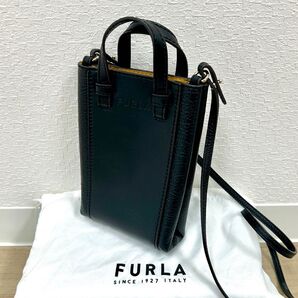 FURLA フルラ スマホ ショルダーバック クロスボディ ミニバッグ ブラックレザー レディース