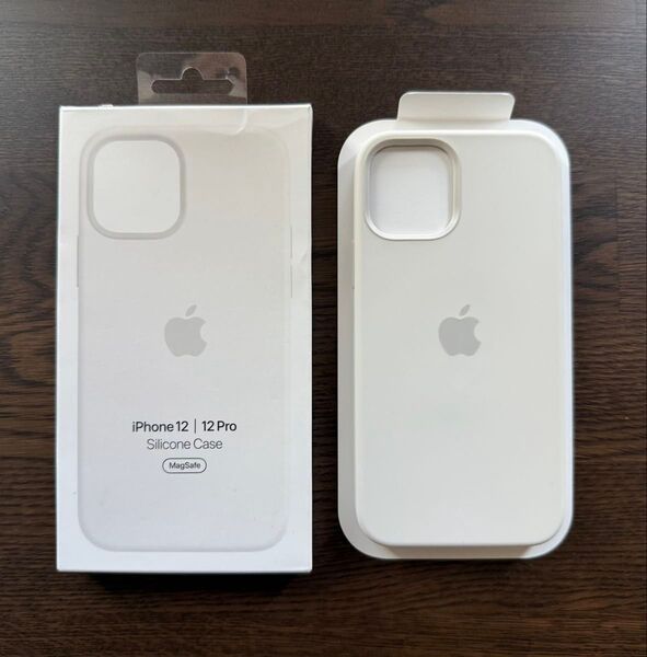 【純正品】iPhone 12 / 12 Pro シリコンケース ホワイト
