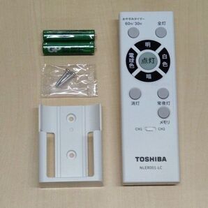 TOSHIBA LEDシーリングライト用リモコン (NLER001-LC)