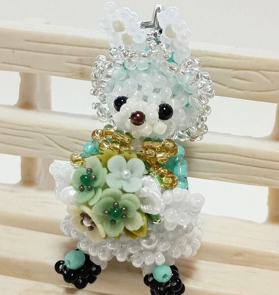 268.うさぎちゃん アイスキャンディフラワーブーケ グリーン 樹脂粘土 ビーズ ハンドメイド ストラップ