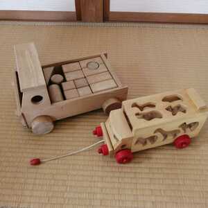 トラック　木製 積み木 積木　木のおもちゃ 玩具　おもちゃ　知育
