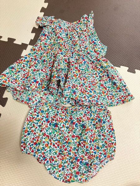 80サイズ 女の子 花柄セットアップ