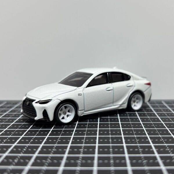カスタムトミカ No.100 レクサス IS 350 F SPORT