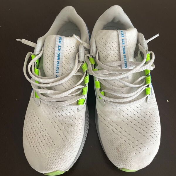 NIKE AIR ZOOM PEGASUS ランニングシューズ