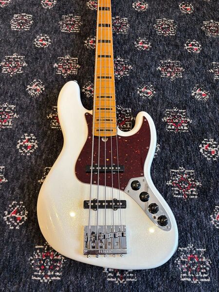 Fender american ultra jazz bass v
