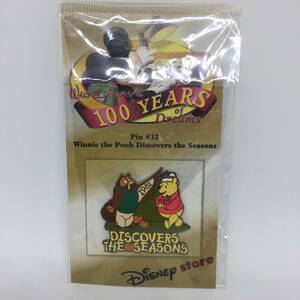 ♪ ディズニーストア 100 years of Dreams #32 Winnie the Pooh Discovers the Seasons プー & オウル ピンバッジ 2001年 新品 