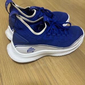 アンダーアーマー カリー8 バスケットシューズ ブルー 27.5cm