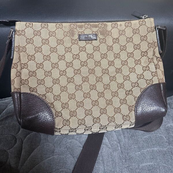 GUCCI グッチ ショルダーバッグ クロスボディ 斜め掛け GGキャンバス × レザー ブラウン レディース メンズ