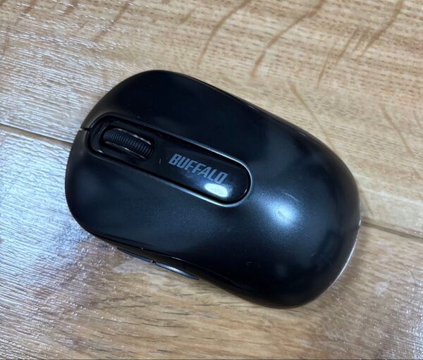 BUFFALO BlueLEDマウス 第5ボタン BSMBW315BK