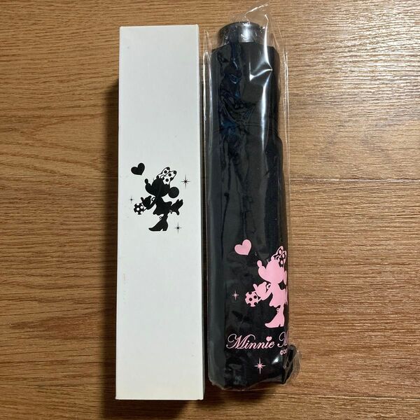 【未使用・非売品】ディズニーストア ファンタミリア 折り畳み傘(ミニーマウス)