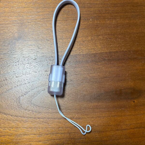 アンカー充電器付属のUSB-Cケーブル