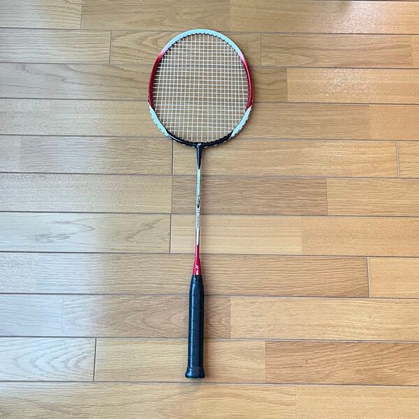 YONEX ヨネックス B-4000 バドミントンラケット レッド ケース付き