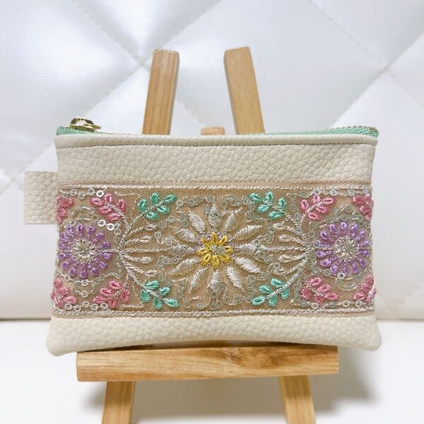 インド刺繍 フラットポーチ ファスナー12㎝ フェイクレザー ハンドメイド