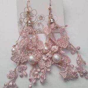 ハンドメイド フックピアス ピンクタッセル ダブルパール付き 華やか 可愛い ウェディング