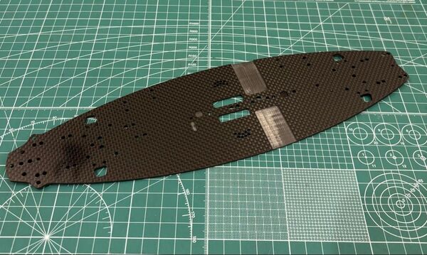 無限精機 MUGEN MTC3 カーボンシャーシ