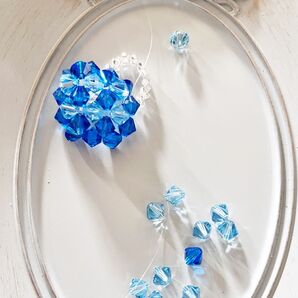 スワロフスキー ビーズ紫陽花 アジサイ 青色ビーズの立体リング サイズオーダー可 ハンドメイド 花