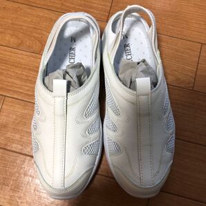 ナースシューズ