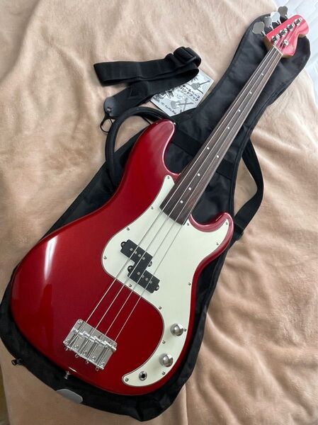 フレットレスベース メイビスPBタイプ 新品弦に交換済み エレキベース Bass