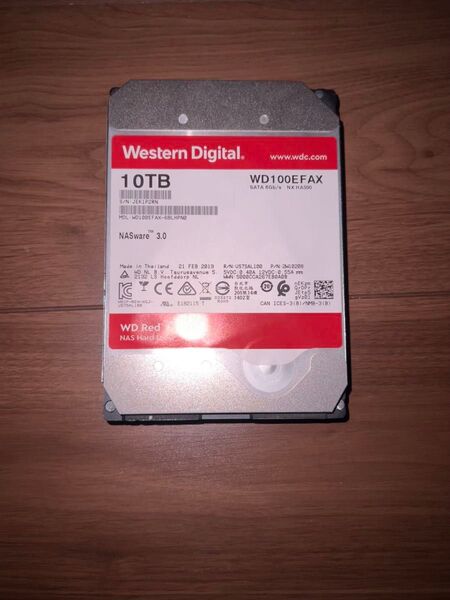 外付けHDD 10TB WD100EFAX