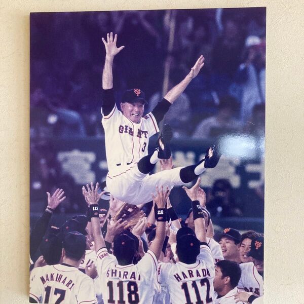 2000年9月24日、劇的優勝の長嶋監督の胴上げ写真特大パネル。縦53×横42㎝
