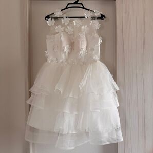 ミニドレス ウエディングドレス オーガンジー フラワーモチーフ ミニ丈 フワフワ ドレス 結婚式 発表会 ドレス 衣装 発表会