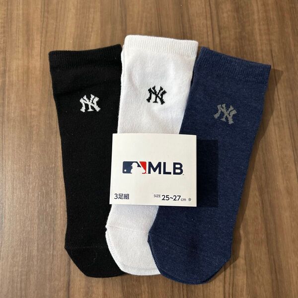 《新品》MLB ヤンキース ソックス 3足セット 25〜27cm ブラック ホワイト ネイビー メジャーリーグ ポリエステル綿ほか