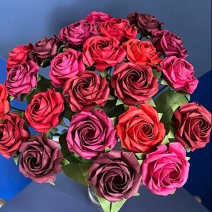 折り紙・花束・ブーケ・赤系五角薔薇イメージフラワー 最終7月31日まで。