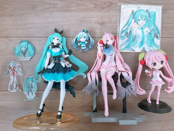 初音ミク フィギュア プロセカ セガラッキーくじ 桜ミク 雪ミク アクスタ アクリルスタンド 色紙