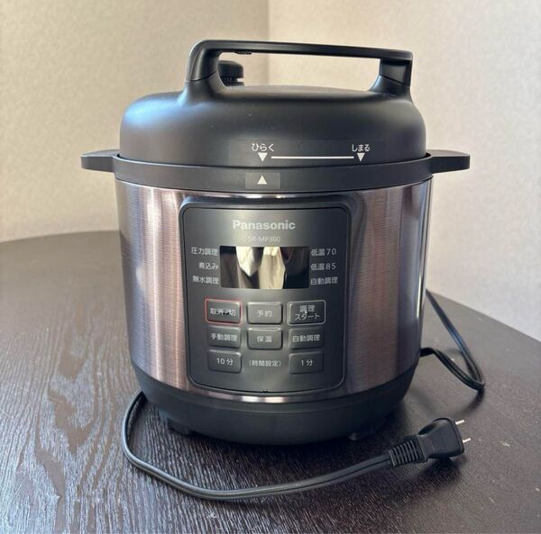 【超美品】Panasonic SR-MP300-K 2022年製 パナソニック 電気圧力鍋 電気圧力なべ 調理家電 鍋