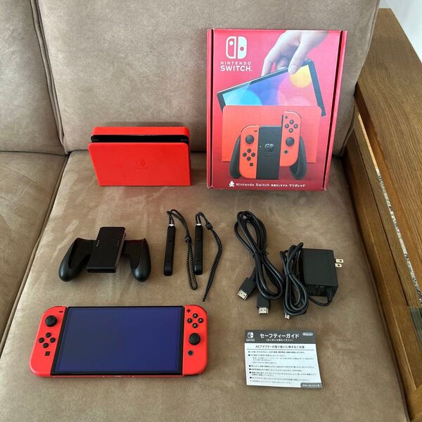 Nintendo Switch 有機ELモデル マリオレッド