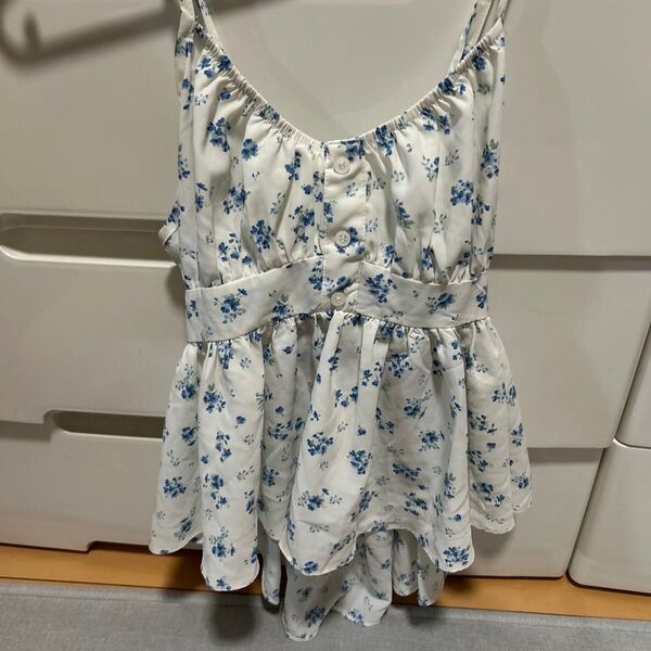 SHEIN 花柄キャミソール