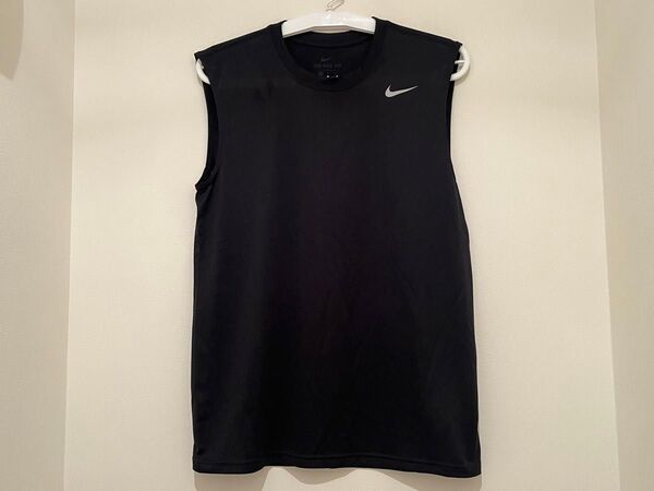 NIKE タンクトップ(Mサイズ)ナイキ トレーニングウェア ブラック ノースリーブシャツ