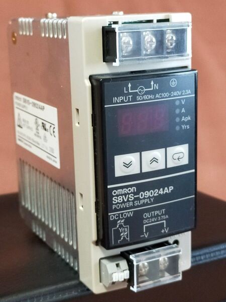 omron スイッチングパワーサプライ S8VS-09024AP(90W) USED
